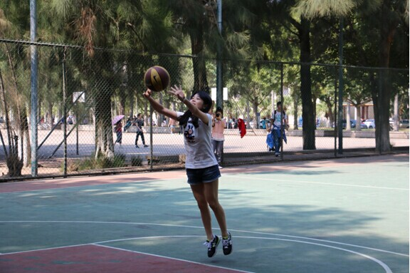 Mac OS:Users:shihchosen:Documents:班级事务:篮球赛:照片:100CANON:IMG_1166.JPG